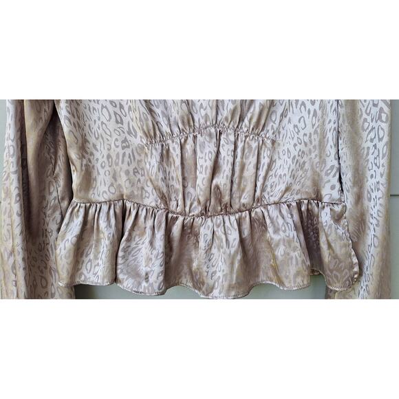 DO+BE Satin Animal Print Cheetah Peplum Balloon Sleeves Y2K Top Blouse M - Picture 3 of 10